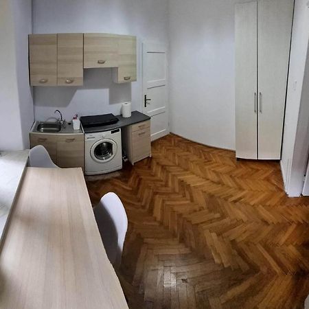 Nocleg W Centrum Czestochowy Nmp32 Częstochowa Zewnętrze zdjęcie