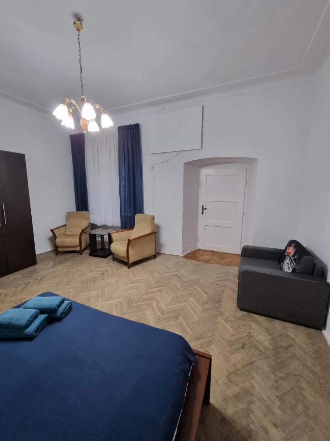 Nocleg W Centrum Czestochowy Nmp32 Częstochowa Zewnętrze zdjęcie