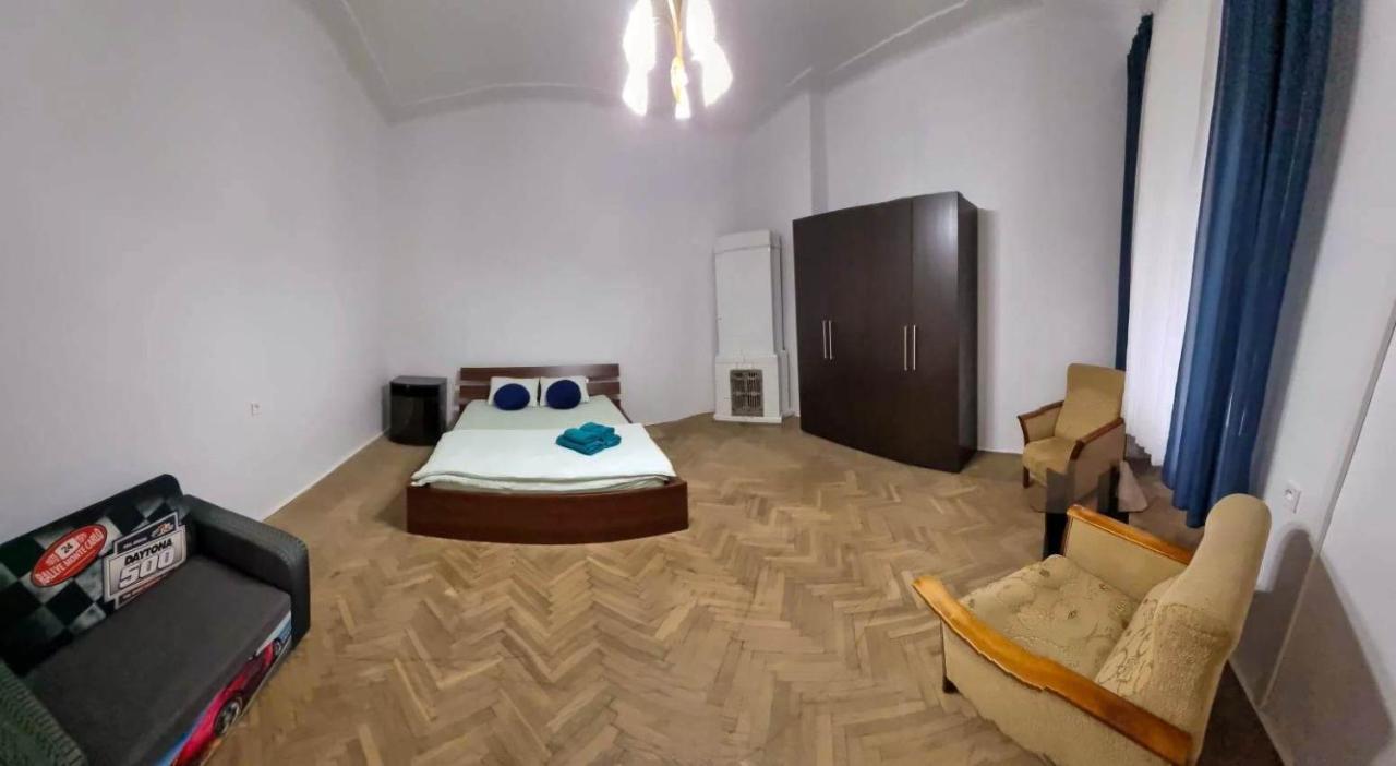 Nocleg W Centrum Czestochowy Nmp32 Częstochowa Zewnętrze zdjęcie