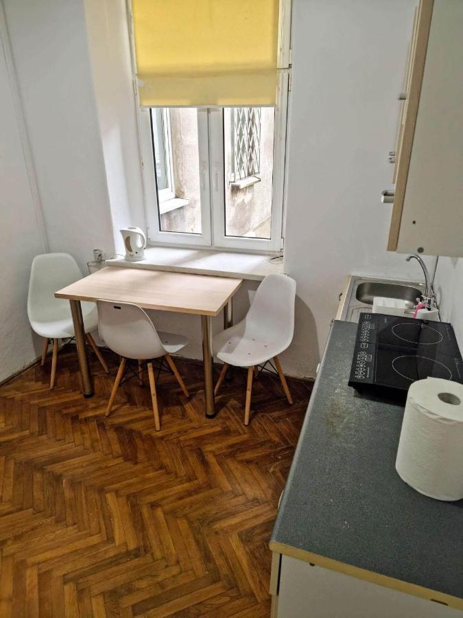 Nocleg W Centrum Czestochowy Nmp32 Częstochowa Zewnętrze zdjęcie